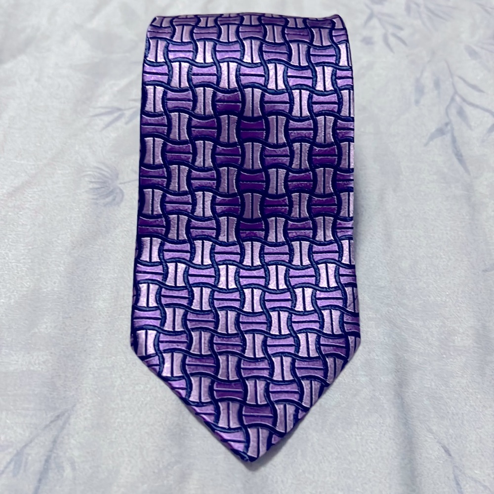 Pierre Cardin 100% silk handmade in China vintage tie
